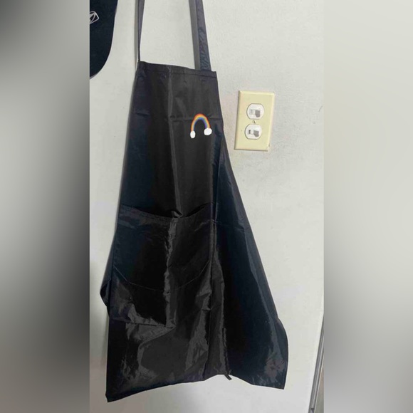 Splash Resistant Apron - Picture 4 of 4